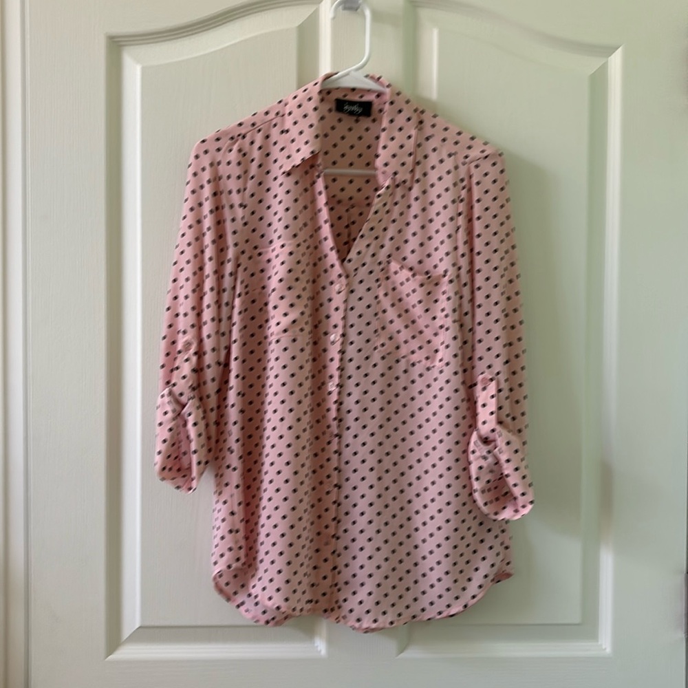 Polka dot medium top with convertible sleeves